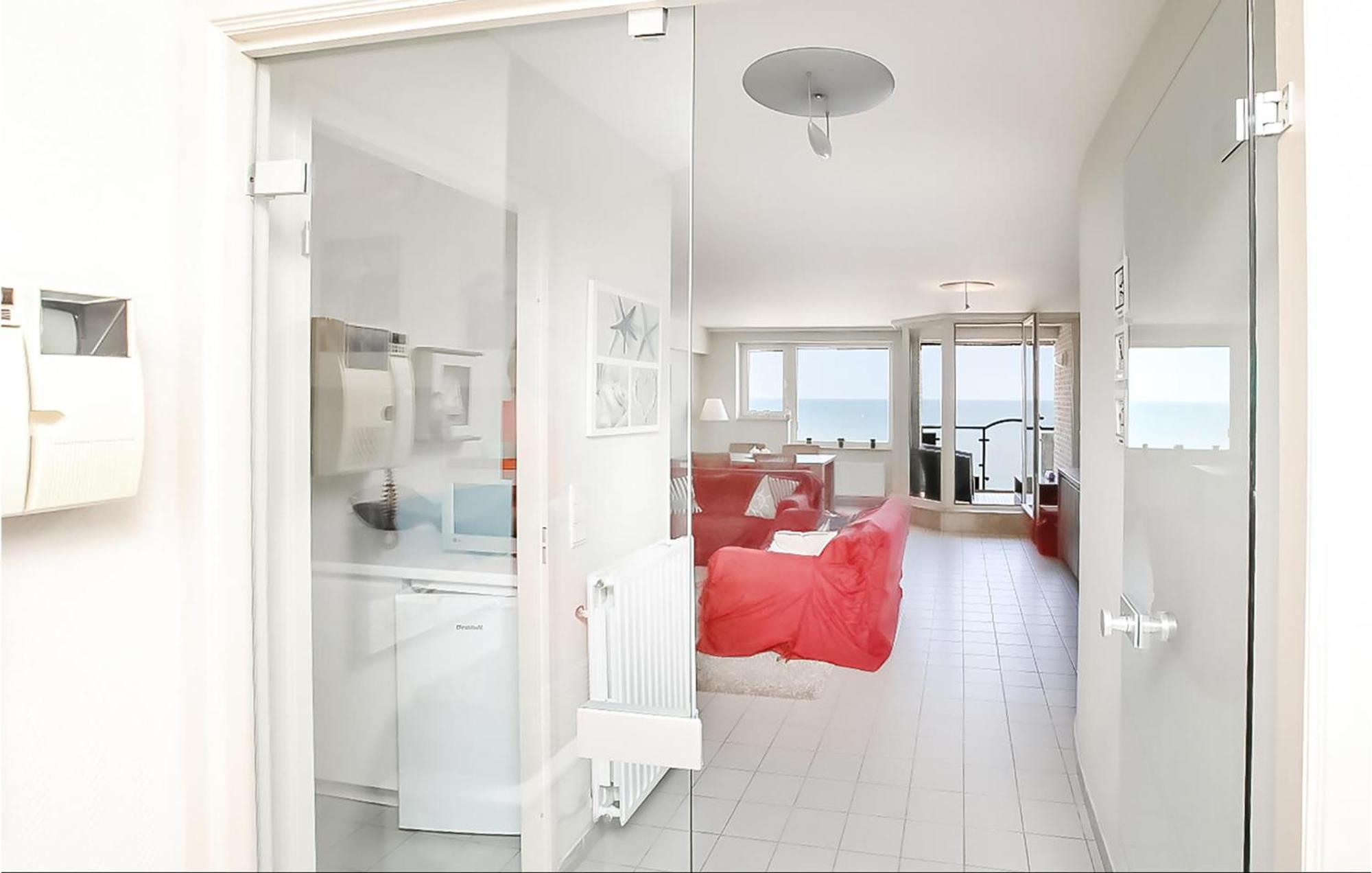 Amazing Apartment In Oostende With House Sea View Eksteriør bilde